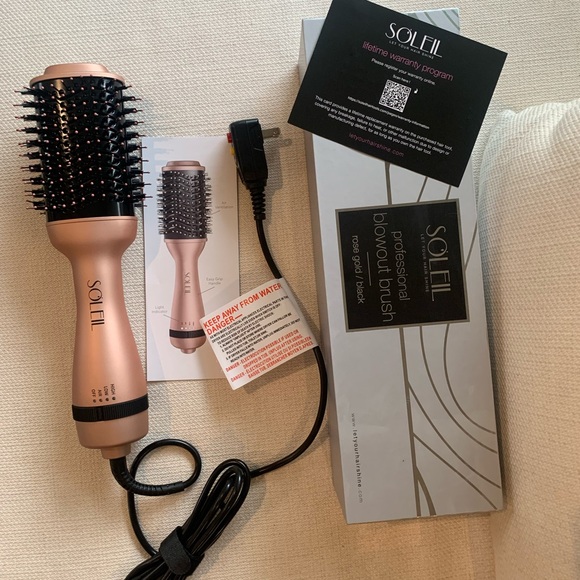 Professional strength and quality blowout brush from Soleil - Picture 3 of 7